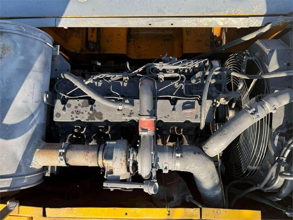 履带式挖掘机 Volvo EC 240 LC:图16 履带式挖掘机 Volvo EC 240 LC:图16