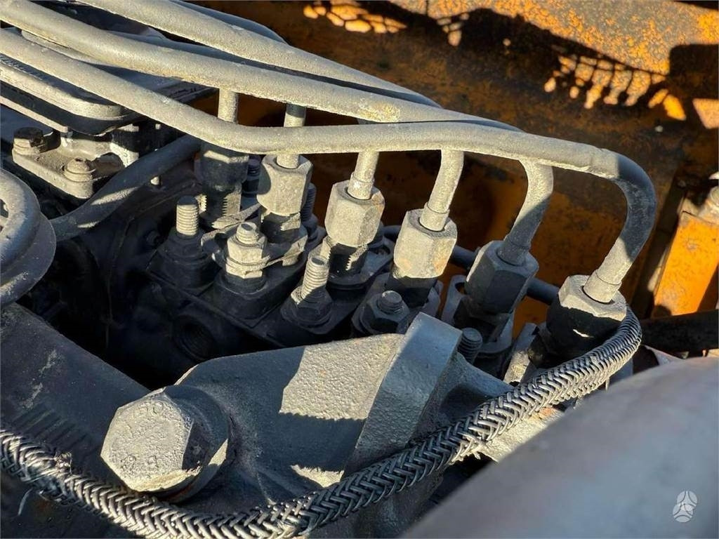 履带式挖掘机 Volvo EC 240 LC:图17 履带式挖掘机 Volvo EC 240 LC:图17