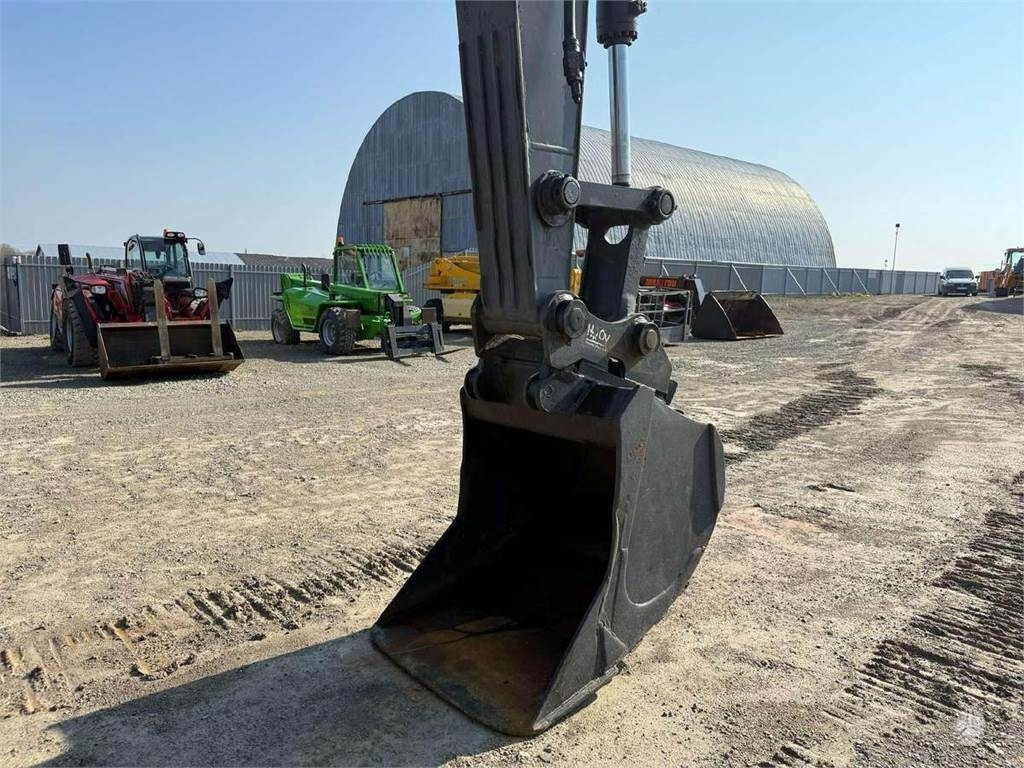 履带式挖掘机 Volvo EC 240 LC:图8 履带式挖掘机 Volvo EC 240 LC:图8