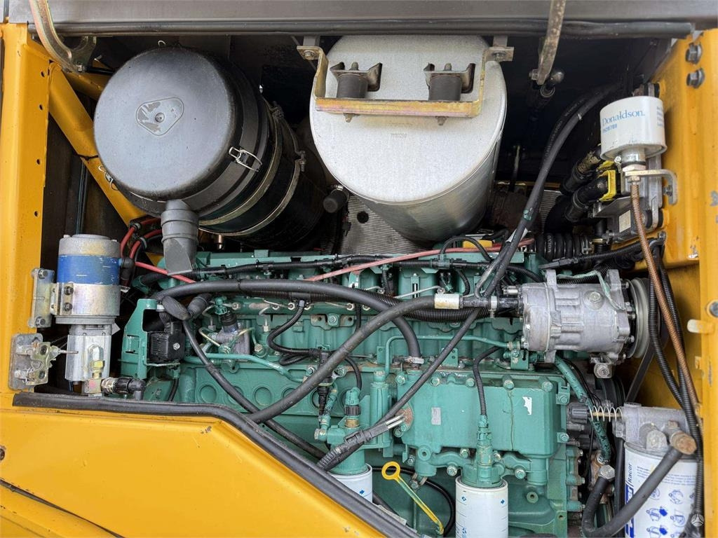 轮式装载机 Volvo L 120 F , 4rd line , coupler:图20 轮式装载机 Volvo L 120 F , 4rd line , coupler:图20