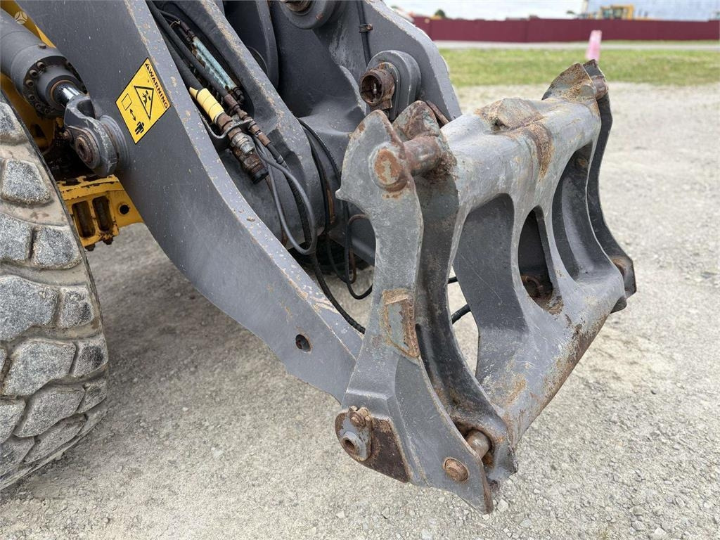 轮式装载机 Volvo L 120 F , 4rd line , coupler:图7 轮式装载机 Volvo L 120 F , 4rd line , coupler:图7