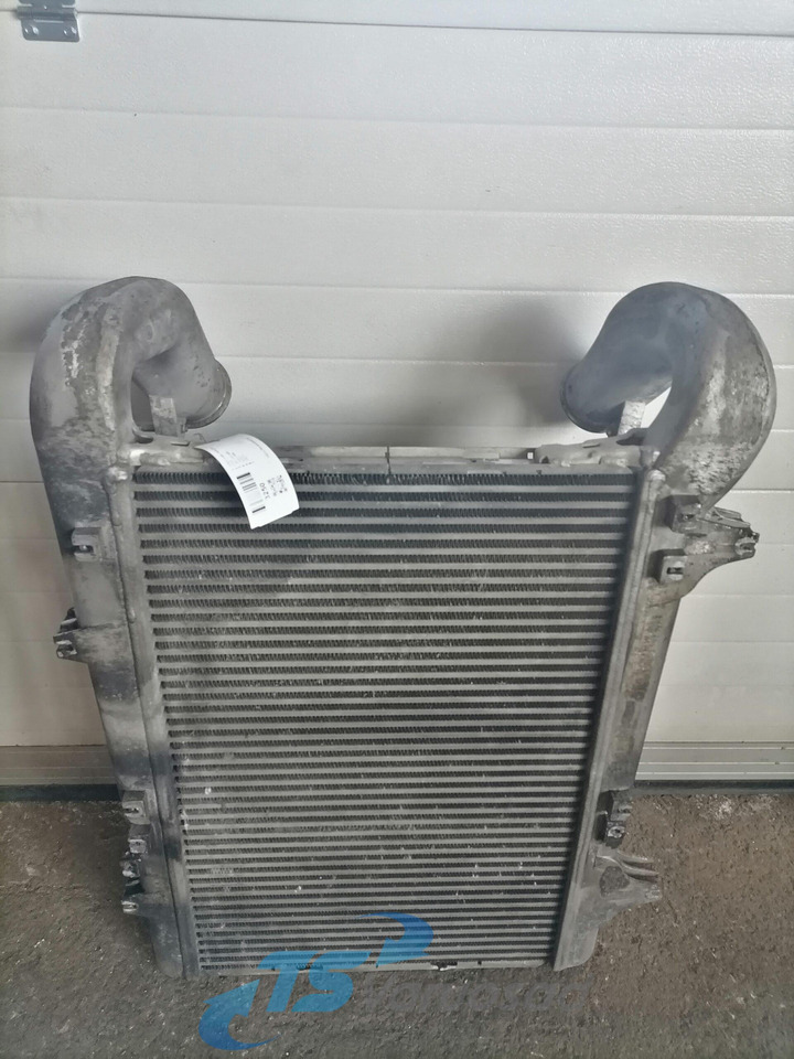DAF Intercooler radiator 1691394 - 中冷器 适用于 卡车:图3 DAF Intercooler radiator 1691394 - 中冷器 适用于 卡车:图3