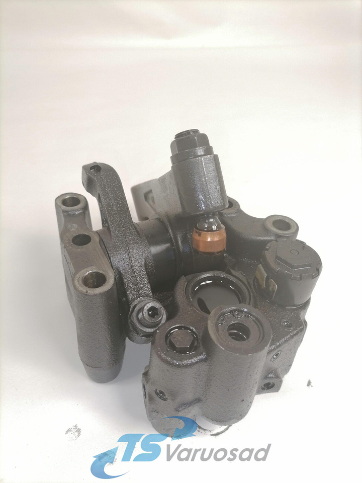 DAF Set of rockers with shaft 1732002 - 通用零件 适用于 卡车:图1 DAF Set of rockers with shaft 1732002 - 通用零件 适用于 卡车:图1