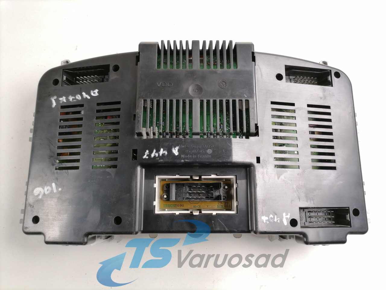 MAN Dashboard 81272026125 - 仪表板 适用于 卡车:图3 MAN Dashboard 81272026125 - 仪表板 适用于 卡车:图3