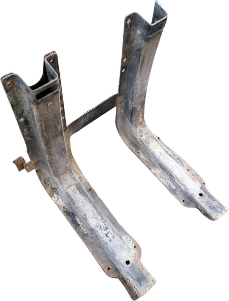 MAN Fuel tank bracket 81418015492 - 燃料箱 适用于 卡车:图1 MAN Fuel tank bracket 81418015492 - 燃料箱 适用于 卡车:图1