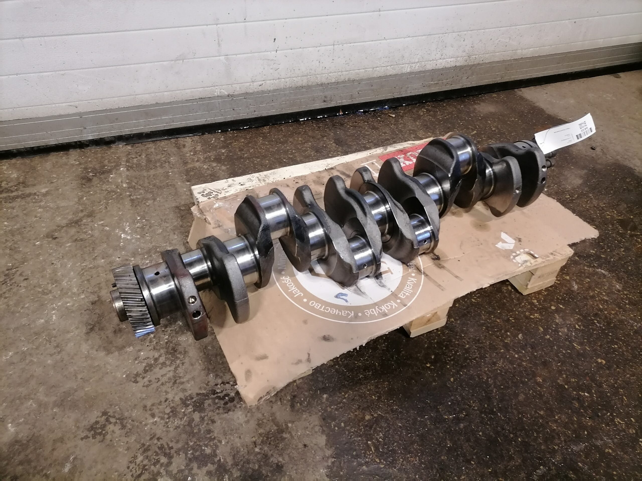 MAN Väntvõll 51021006018 - 曲轴 适用于 卡车:图1 MAN Väntvõll 51021006018 - 曲轴 适用于 卡车:图1