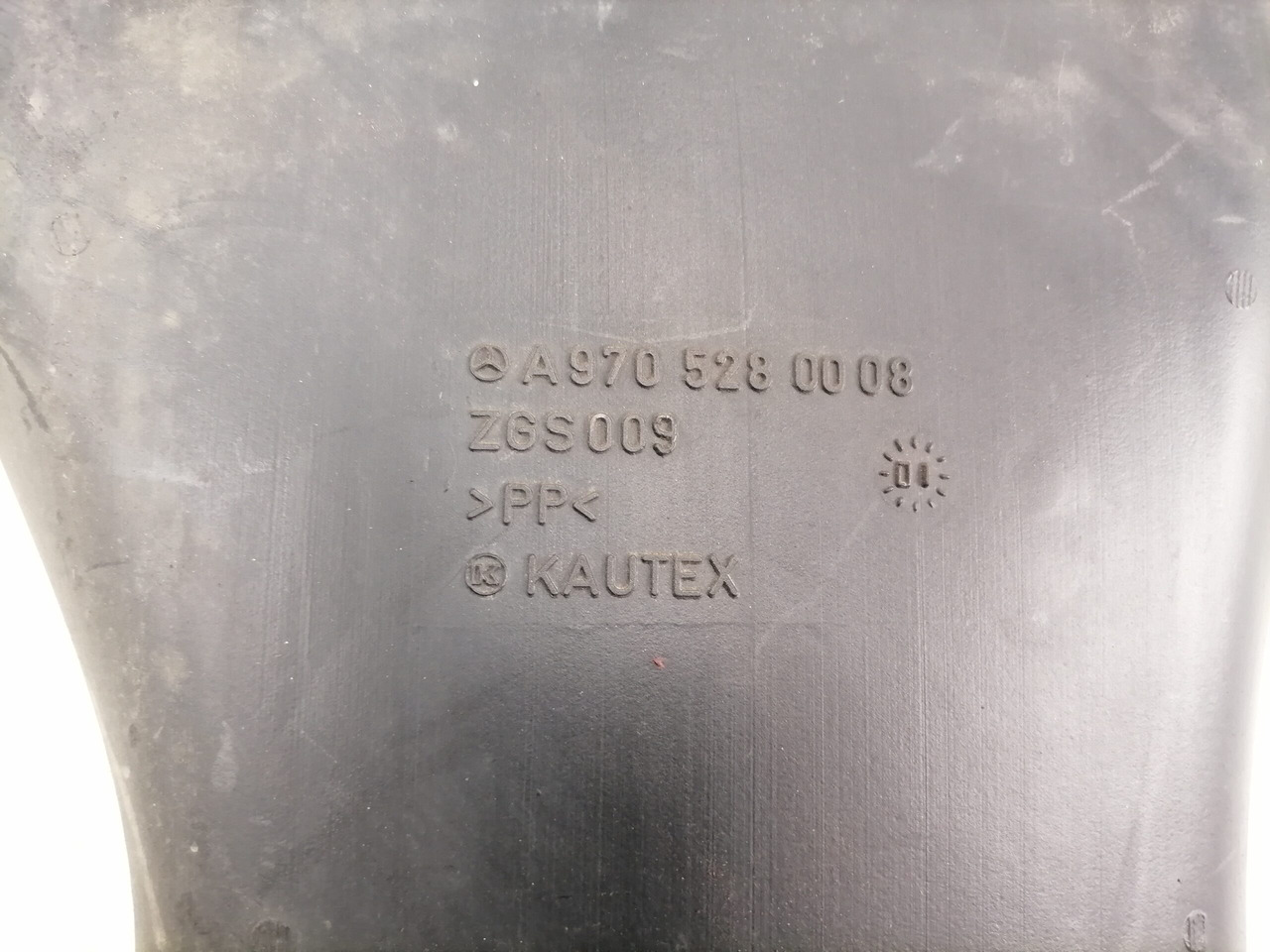 MB Air intake A9705280008 - 进气系统 适用于 卡车:图3 MB Air intake A9705280008 - 进气系统 适用于 卡车:图3