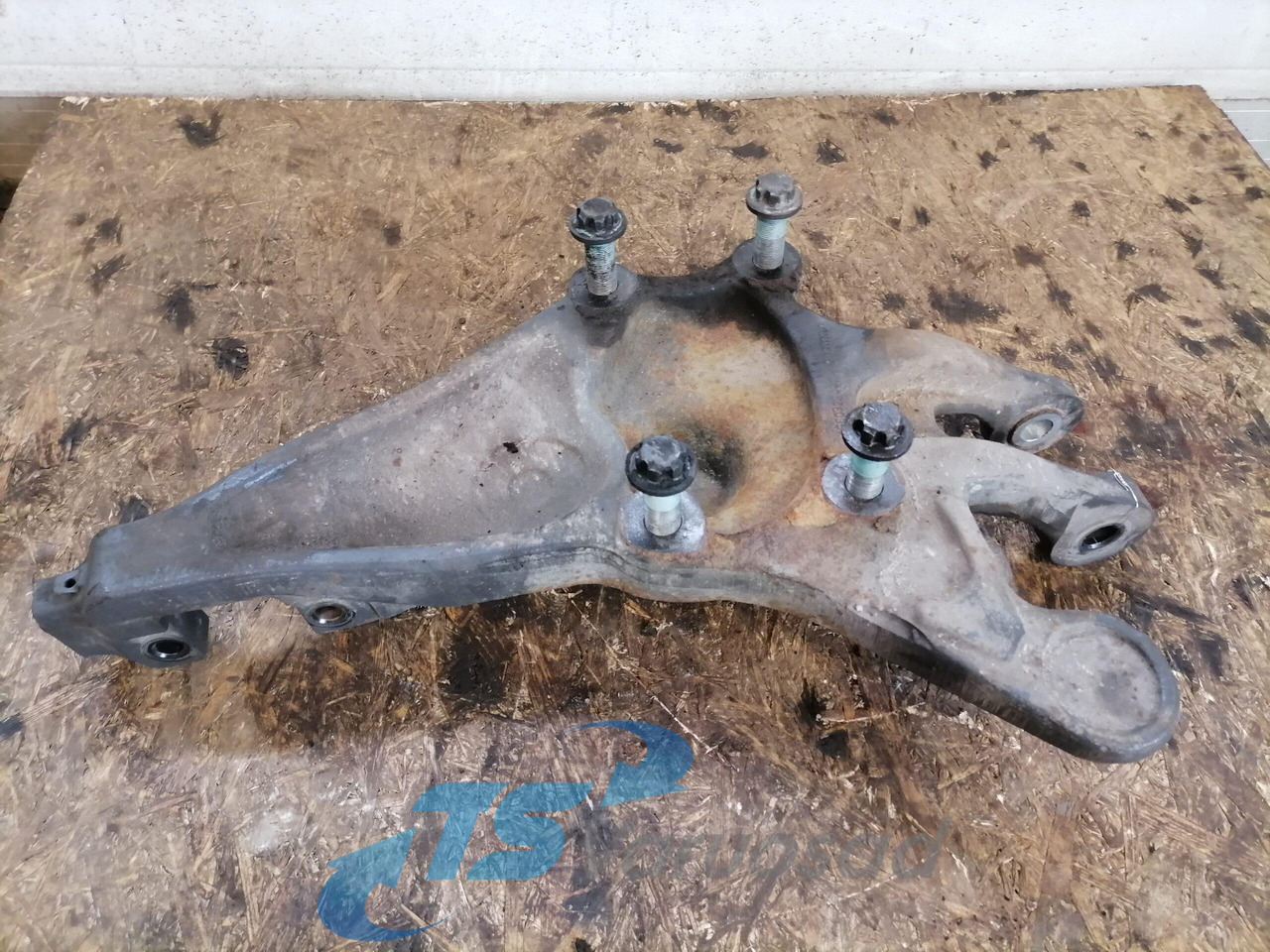 Mercedes-Benz Bracket A9603230024 - 悬挂系统 适用于 卡车:图3 Mercedes-Benz Bracket A9603230024 - 悬挂系统 适用于 卡车:图3