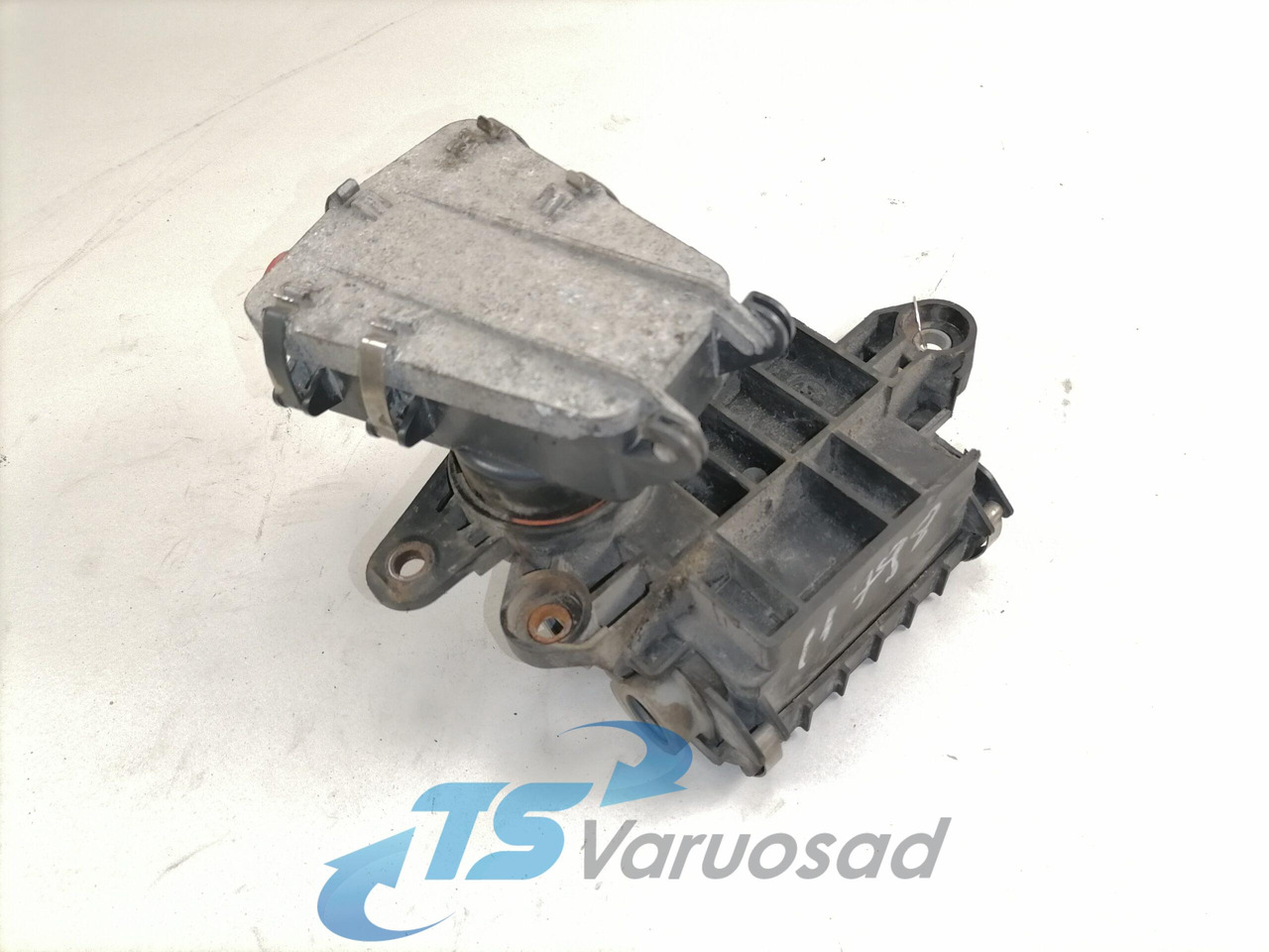 Mercedes-Benz Juhtmestiku harukarp A9305460641 - 保险丝 适用于 卡车:图3 Mercedes-Benz Juhtmestiku harukarp A9305460641 - 保险丝 适用于 卡车:图3