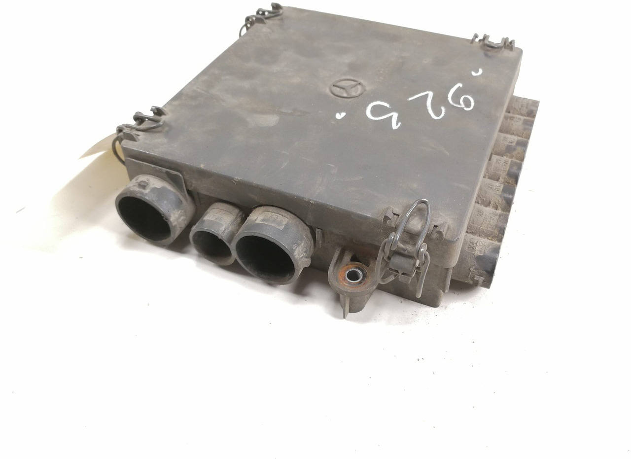 Mercedes-Benz Juhtmestiku harukarp A9605460440 - 保险丝 适用于 卡车:图1 Mercedes-Benz Juhtmestiku harukarp A9605460440 - 保险丝 适用于 卡车:图1