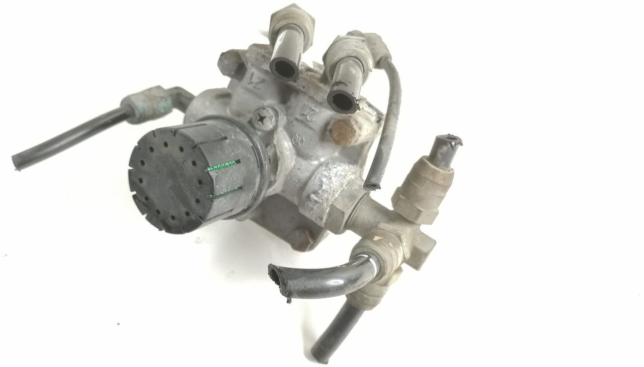 Scania Air pressure control valve 1425183 - 制动阀 适用于 卡车:图1 Scania Air pressure control valve 1425183 - 制动阀 适用于 卡车:图1