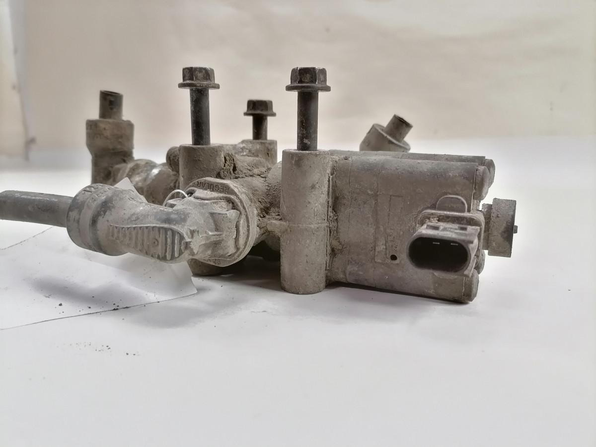 Scania Air pressure control valve 2158373 - 制动阀 适用于 卡车:图5 Scania Air pressure control valve 2158373 - 制动阀 适用于 卡车:图5