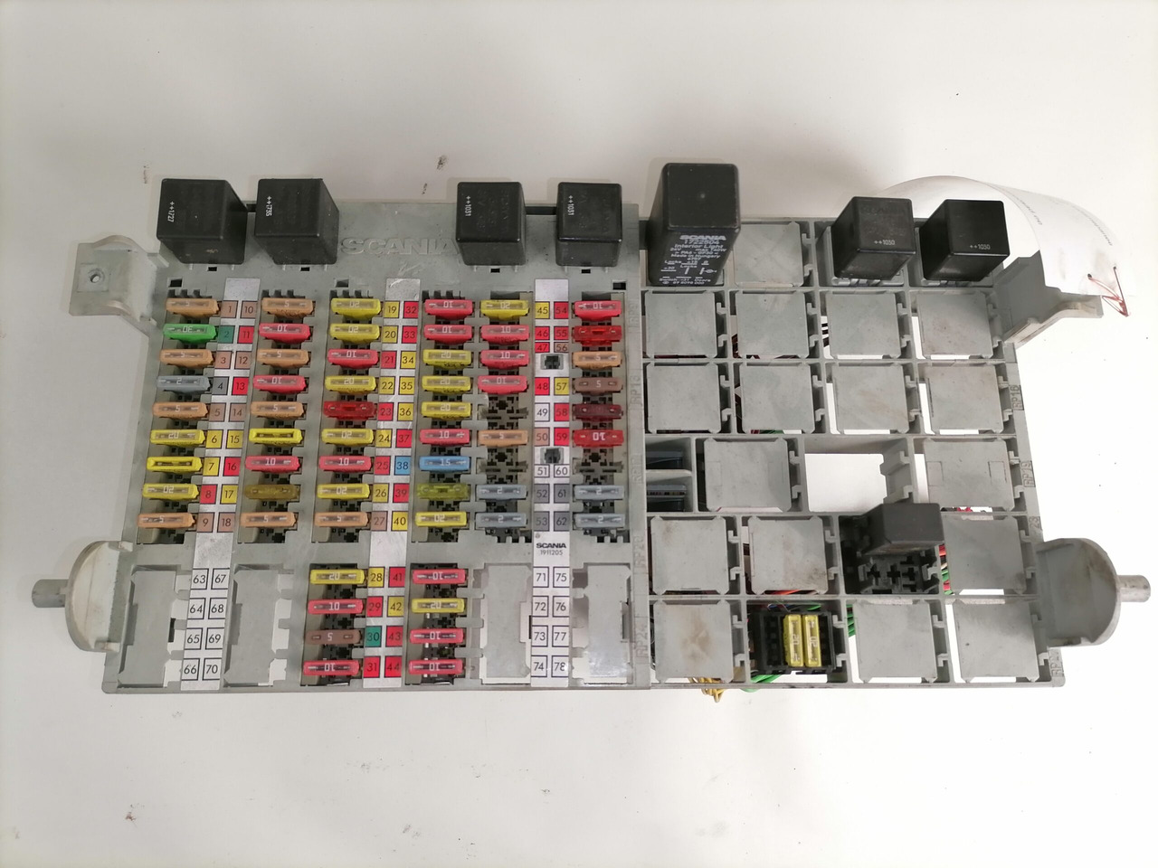 Scania Central electric unit 1911203 - 保险丝 适用于 卡车:图2 Scania Central electric unit 1911203 - 保险丝 适用于 卡车:图2