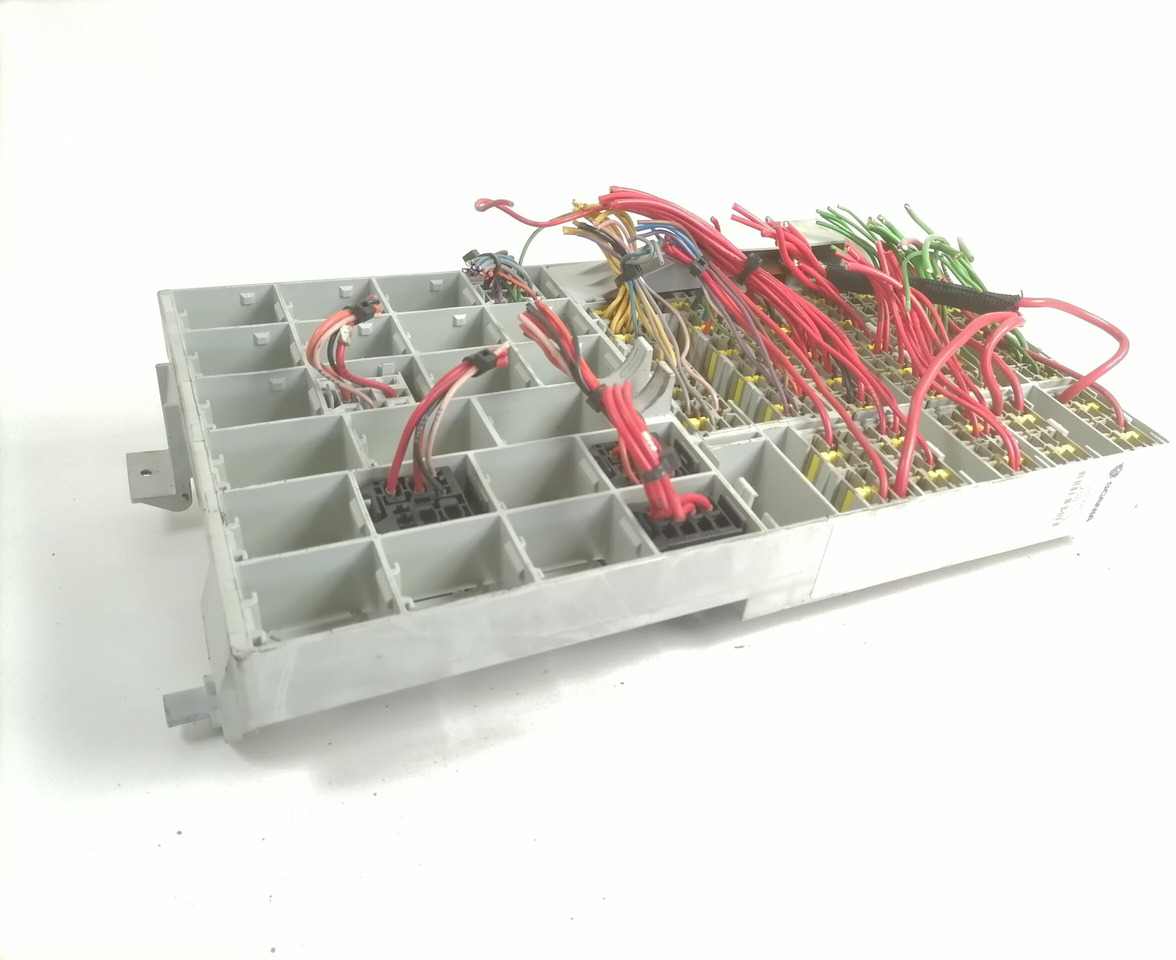 Scania Central electric unit 2022770 - 保险丝 适用于 卡车:图3 Scania Central electric unit 2022770 - 保险丝 适用于 卡车:图3