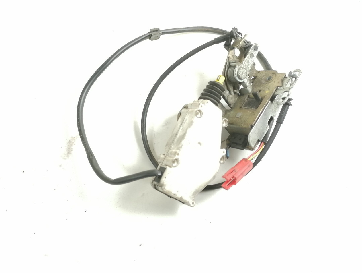 Scania Door lock 1940919 - 车门及其零件 适用于 卡车:图1 Scania Door lock 1940919 - 车门及其零件 适用于 卡车:图1