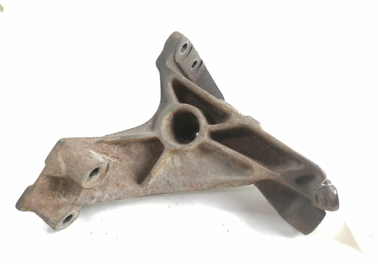 Scania Front bumper carrier 1404477 - 保险杠 适用于 卡车:图2 Scania Front bumper carrier 1404477 - 保险杠 适用于 卡车:图2