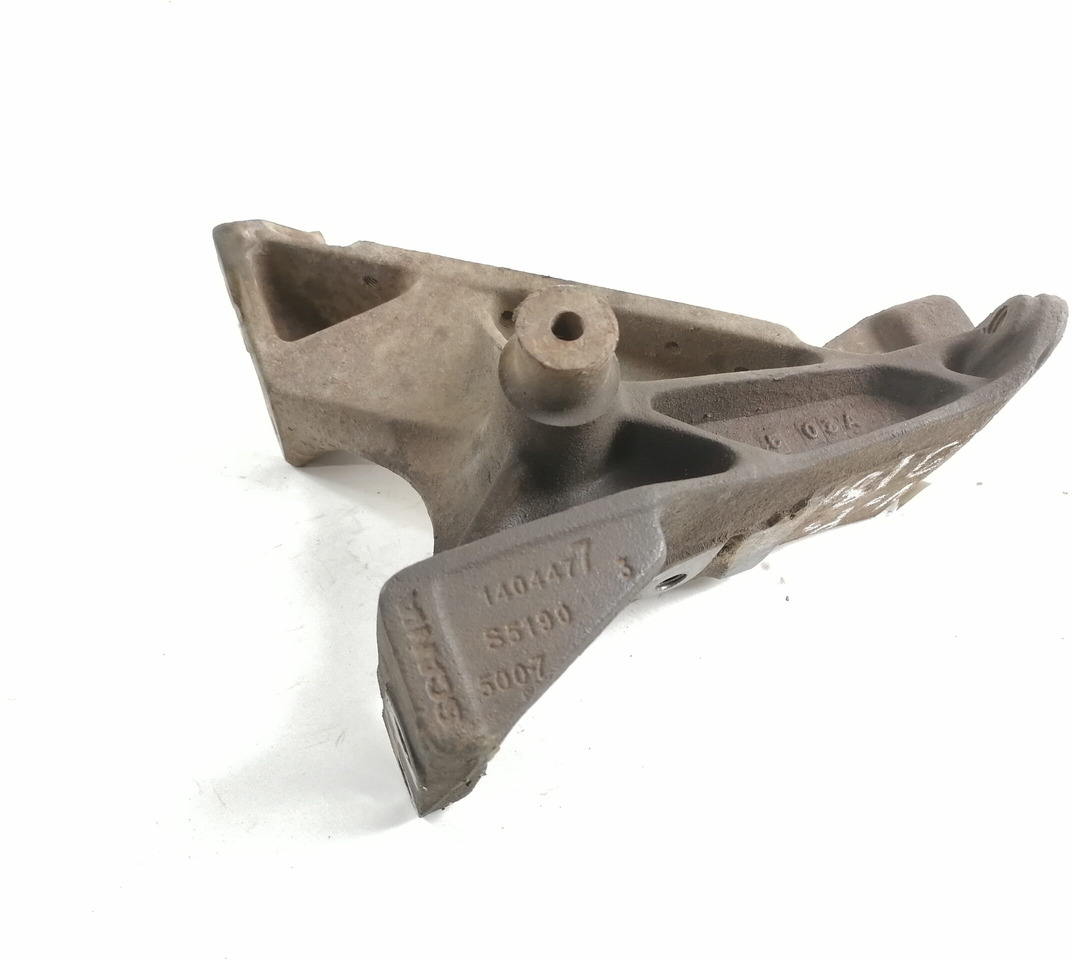 Scania Front bumper carrier 1404477 - 保险杠 适用于 卡车:图1 Scania Front bumper carrier 1404477 - 保险杠 适用于 卡车:图1