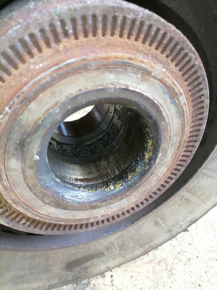 Scania Front hub 1724406 - 轮毂 适用于 卡车:图4 Scania Front hub 1724406 - 轮毂 适用于 卡车:图4