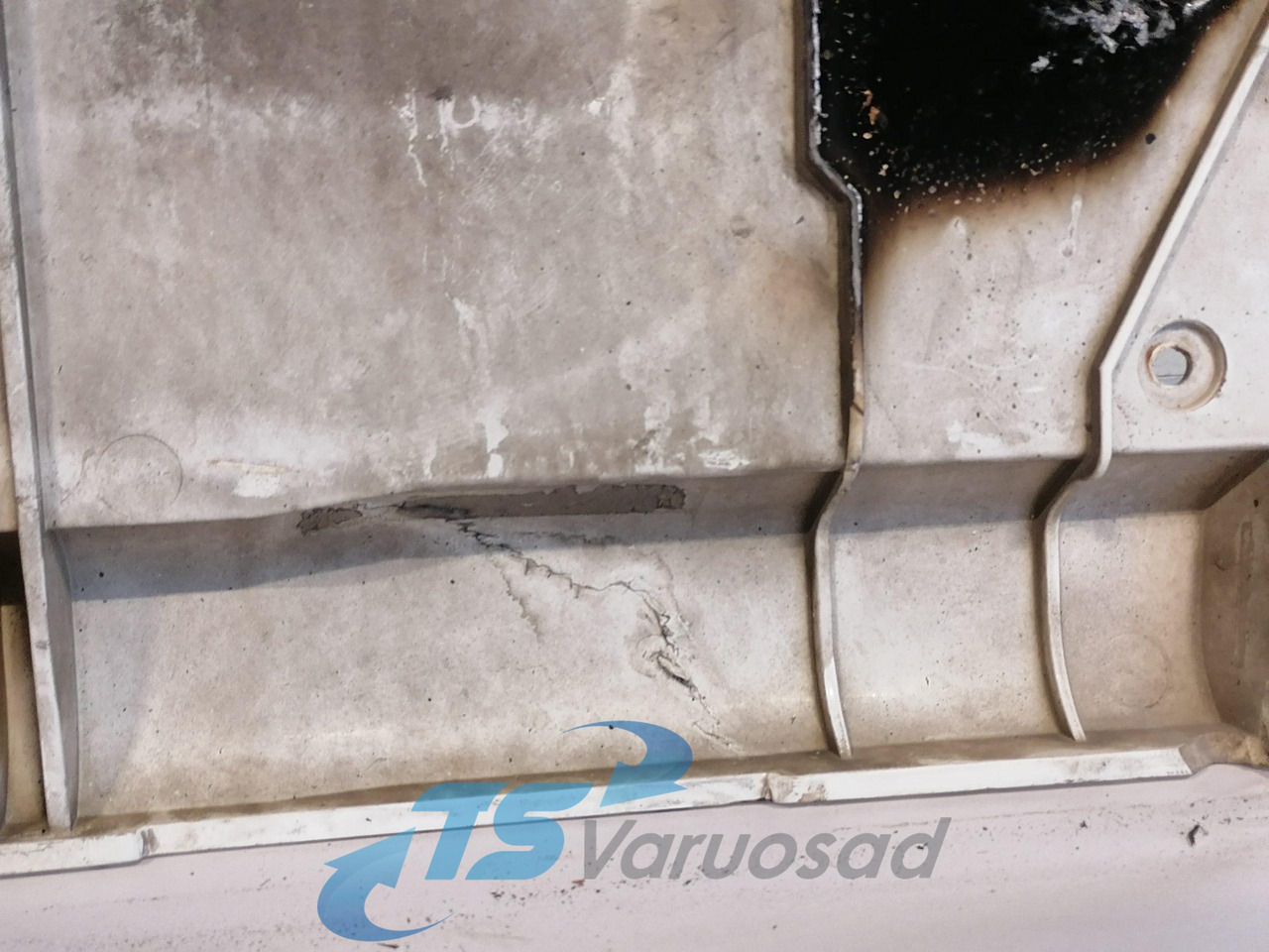Scania Grille panel 1371856 - 格栅 适用于 卡车:图4 Scania Grille panel 1371856 - 格栅 适用于 卡车:图4