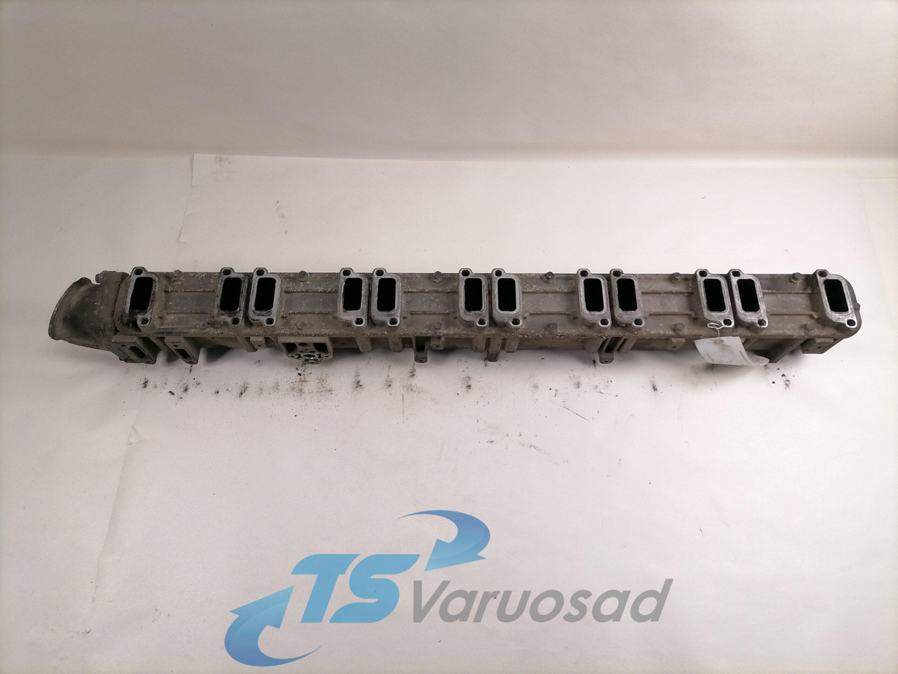 Scania Intake mainfold 1474817 - 进气歧管 适用于 卡车:图5 Scania Intake mainfold 1474817 - 进气歧管 适用于 卡车:图5