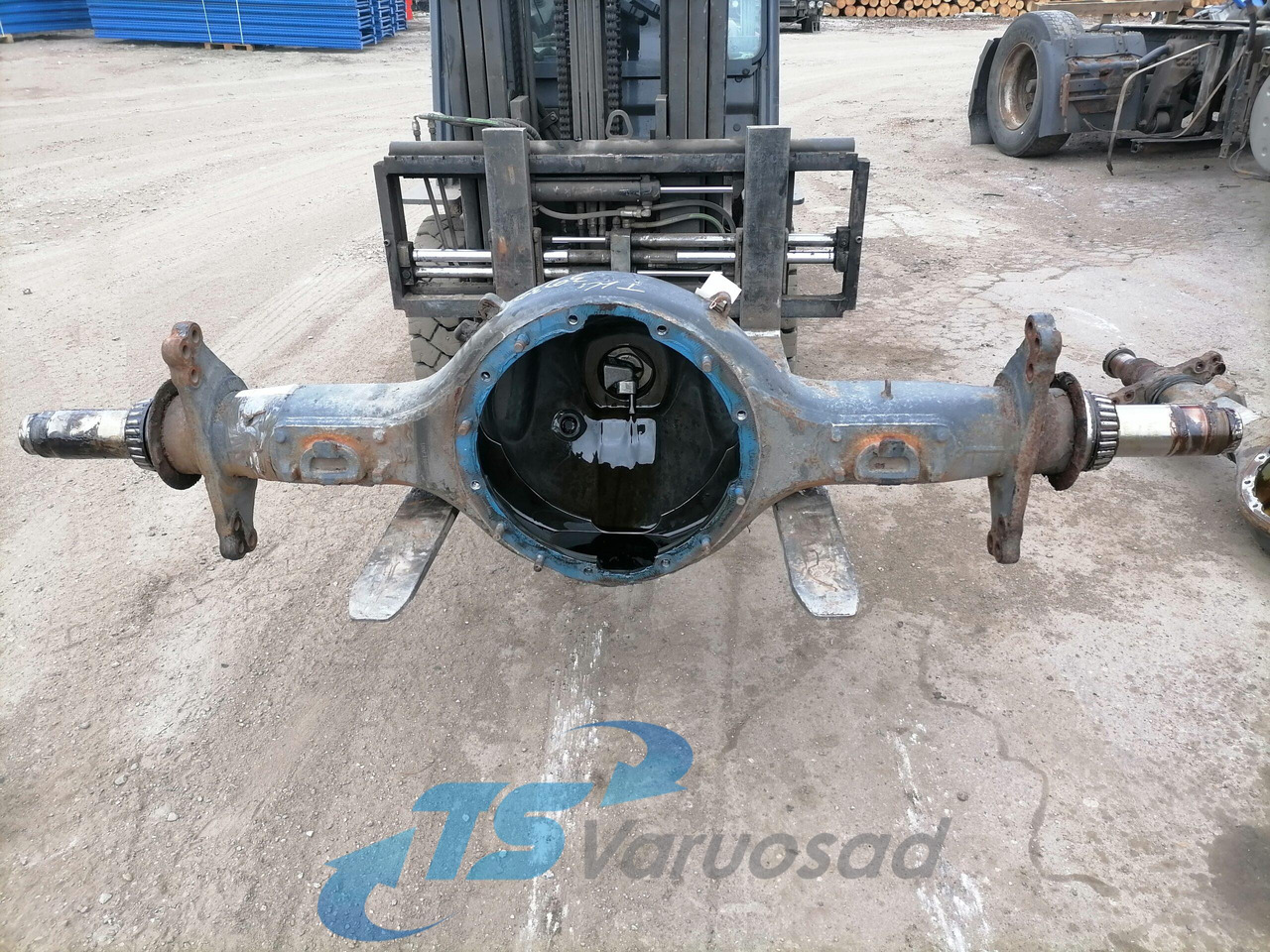 Scania Rear axel housing 2637065 - 轴及其零件 适用于 卡车:图1 Scania Rear axel housing 2637065 - 轴及其零件 适用于 卡车:图1