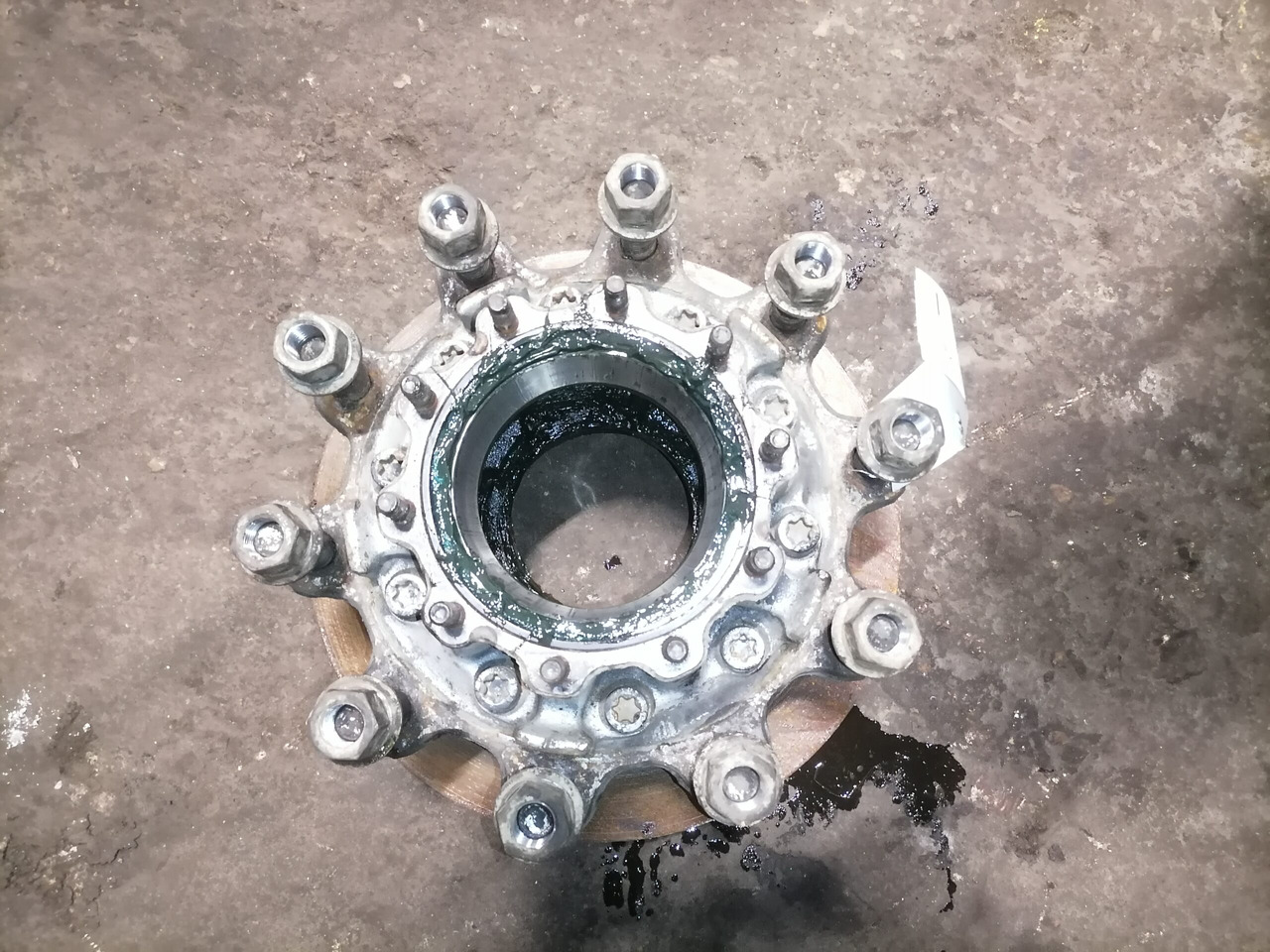 Scania Wheel hub 2290542 - 轮毂 适用于 卡车:图4 Scania Wheel hub 2290542 - 轮毂 适用于 卡车:图4