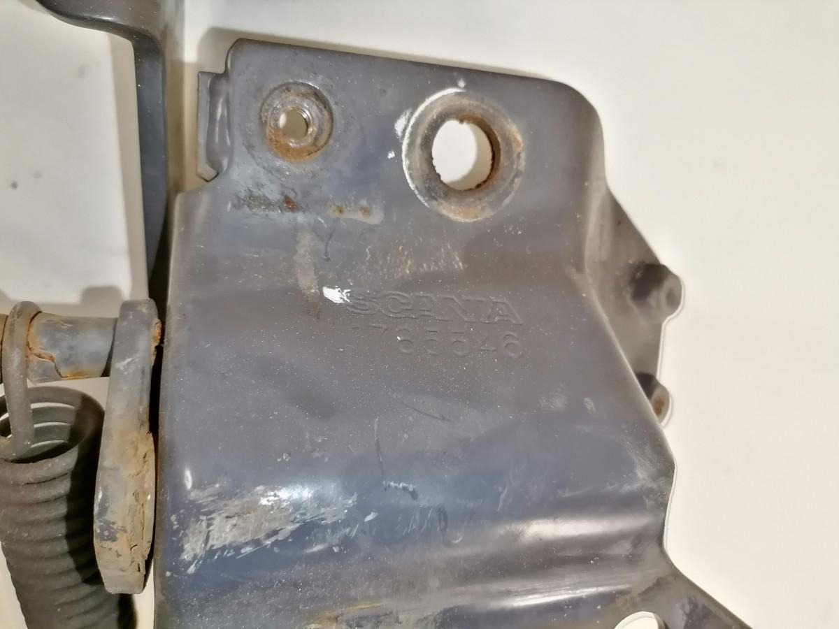 Scania lower grille carrier hinge 1785546 - 格栅 适用于 卡车:图4 Scania lower grille carrier hinge 1785546 - 格栅 适用于 卡车:图4