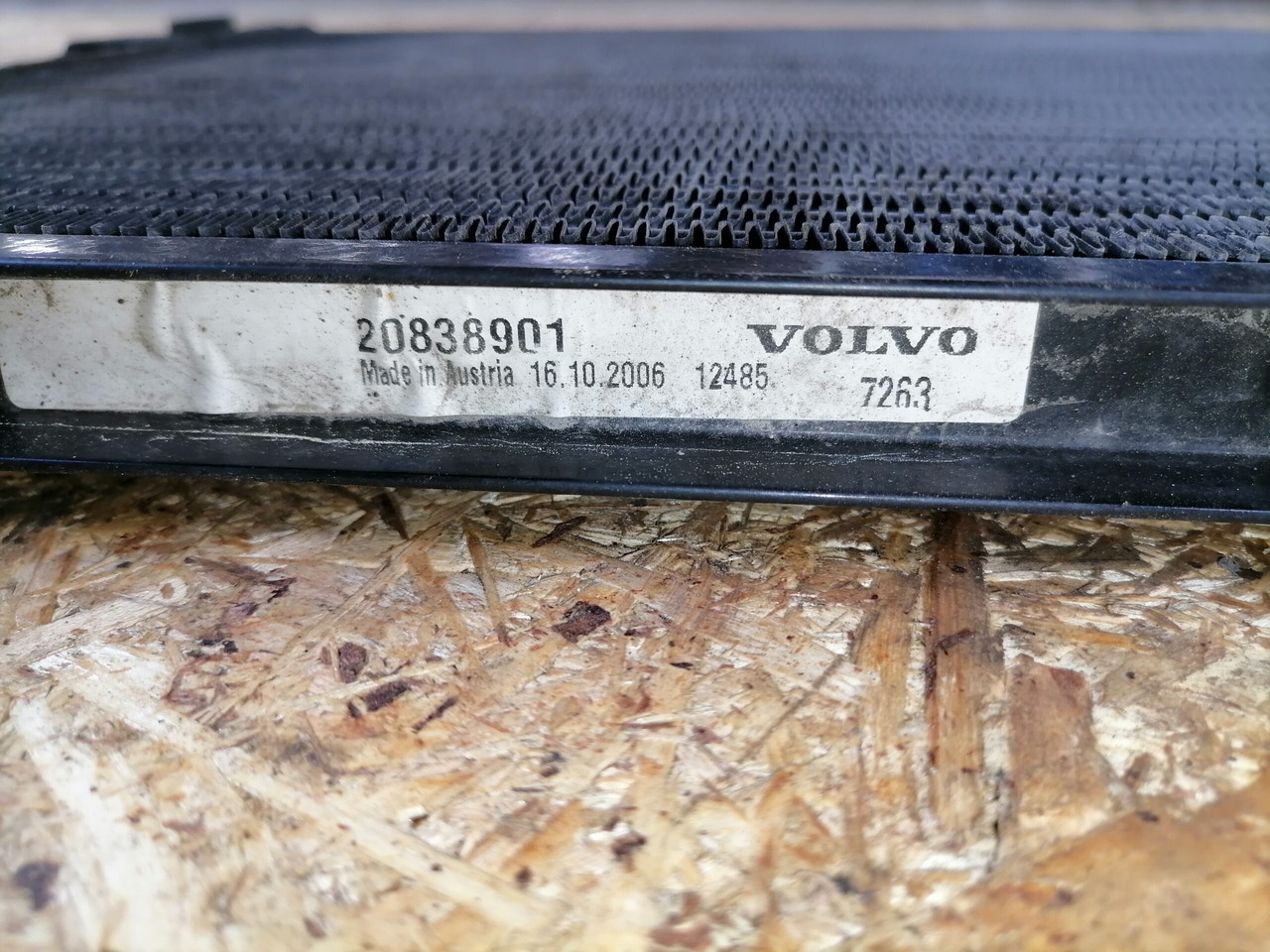 Volvo A/C radiator 20838901 - 暖通系统 适用于 卡车:图3 Volvo A/C radiator 20838901 - 暖通系统 适用于 卡车:图3