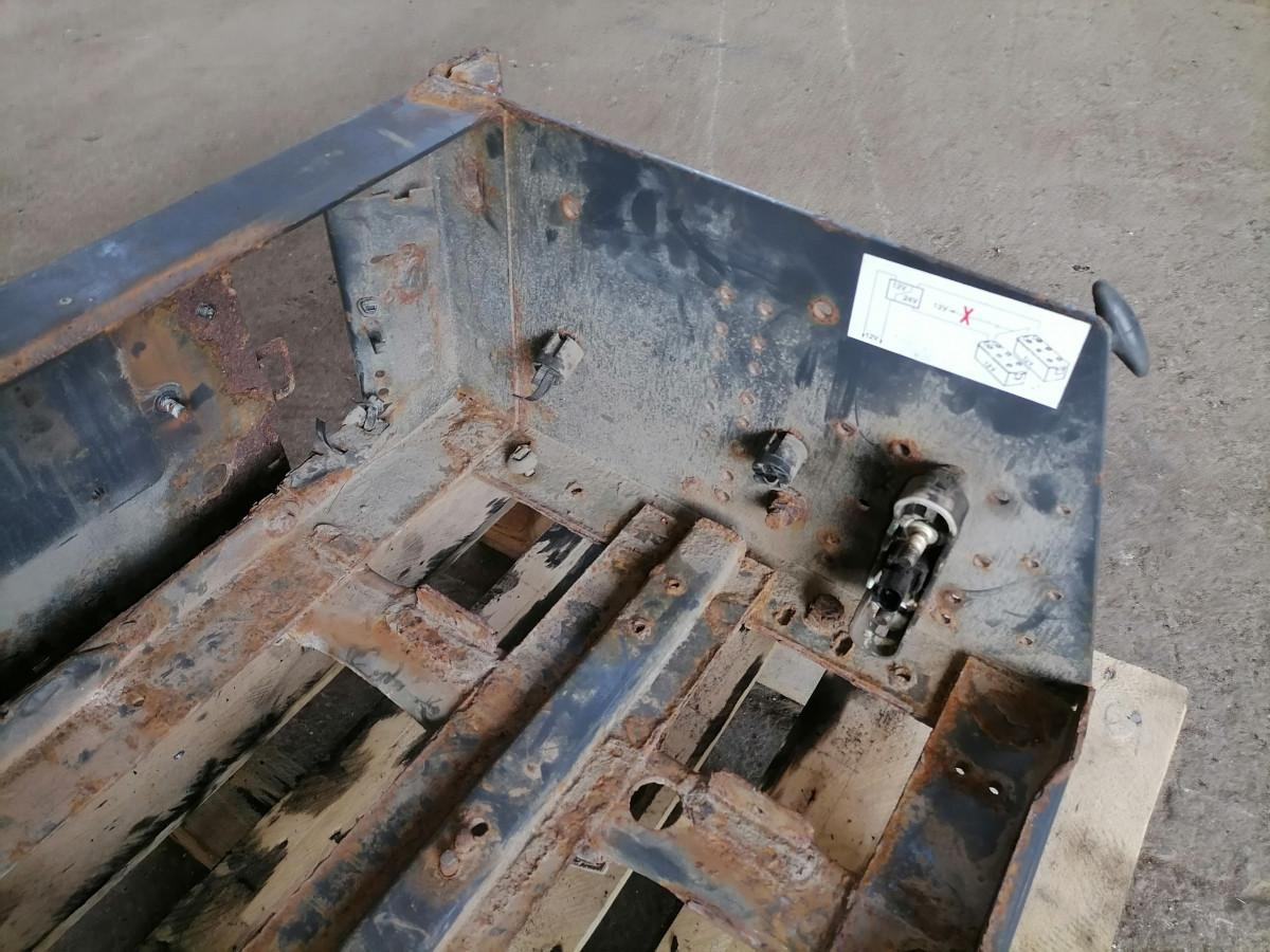 Volvo Battery box 82242298 - 电池 适用于 卡车:图4 Volvo Battery box 82242298 - 电池 适用于 卡车:图4