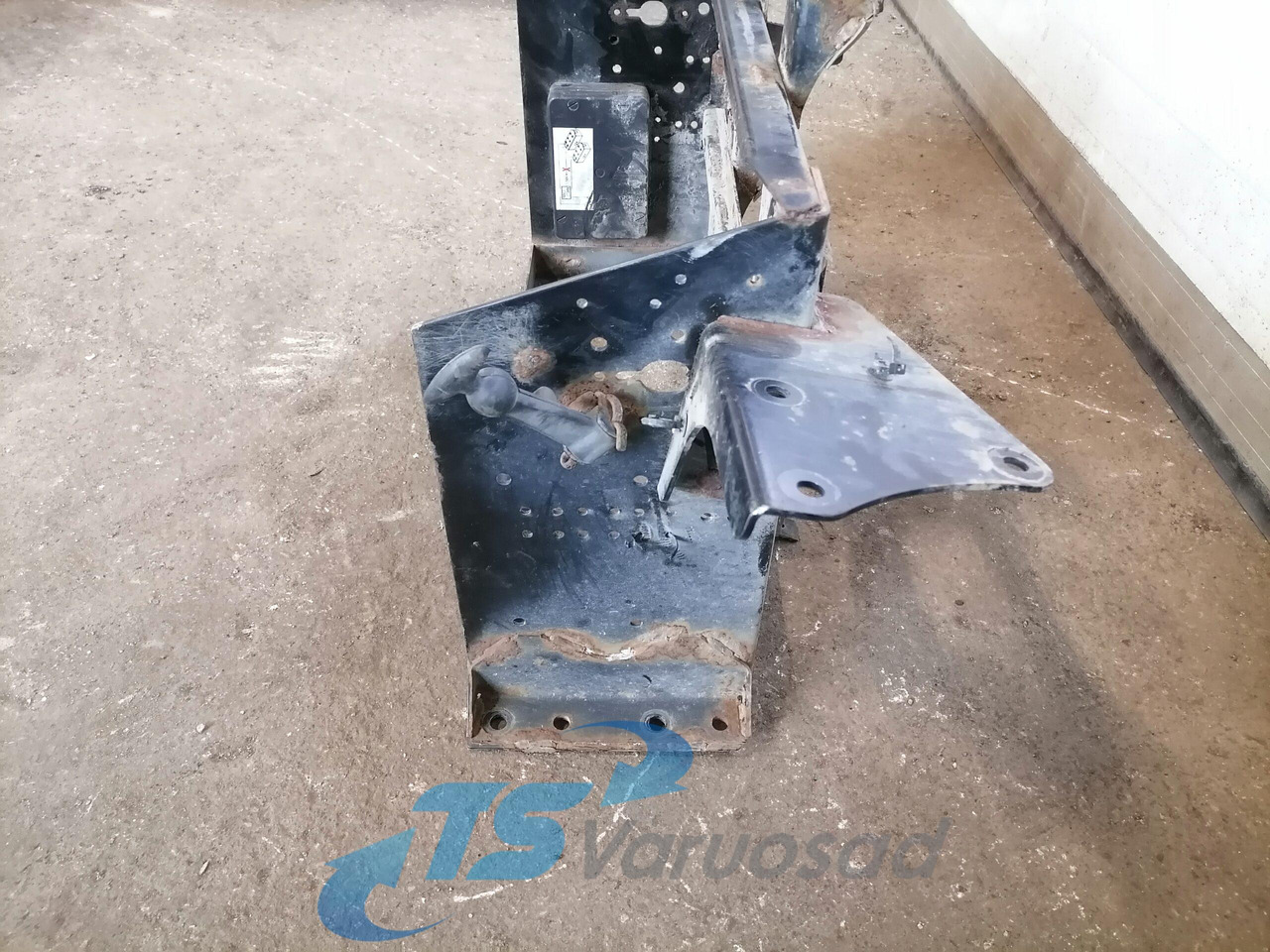 Volvo Battery box 82242391 - 电池 适用于 卡车:图4 Volvo Battery box 82242391 - 电池 适用于 卡车:图4