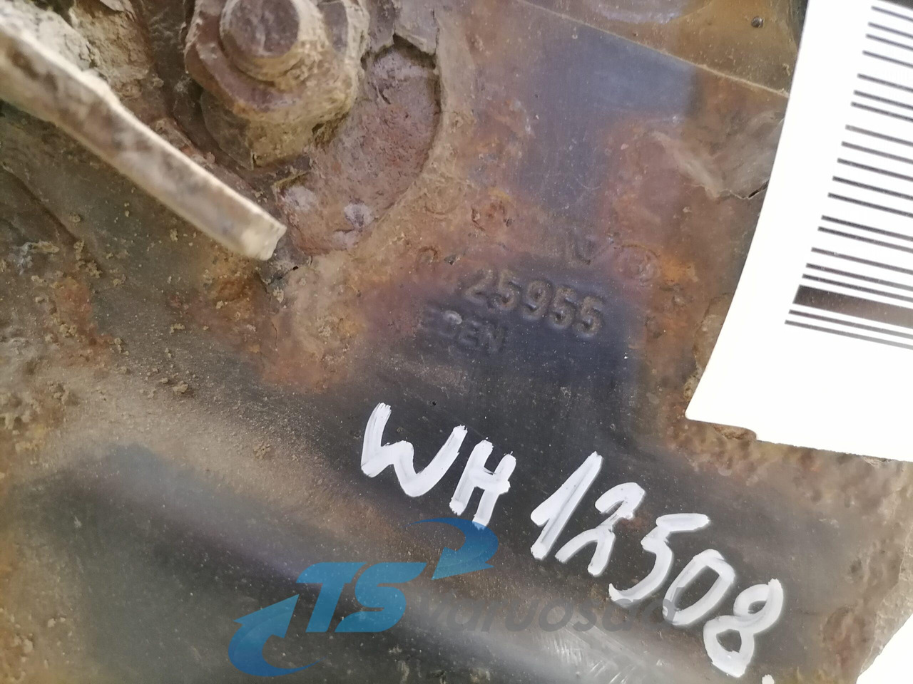 Volvo Bumper bracket 20499241 - 保险杠 适用于 卡车:图4 Volvo Bumper bracket 20499241 - 保险杠 适用于 卡车:图4