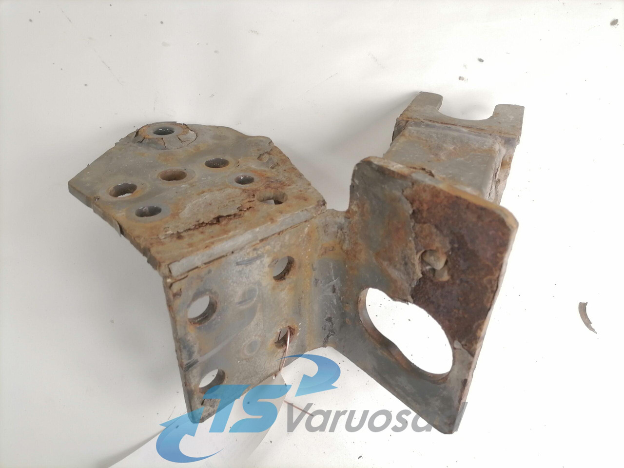 Volvo Bumper bracket 20499244 - 保险杠 适用于 卡车:图3 Volvo Bumper bracket 20499244 - 保险杠 适用于 卡车:图3