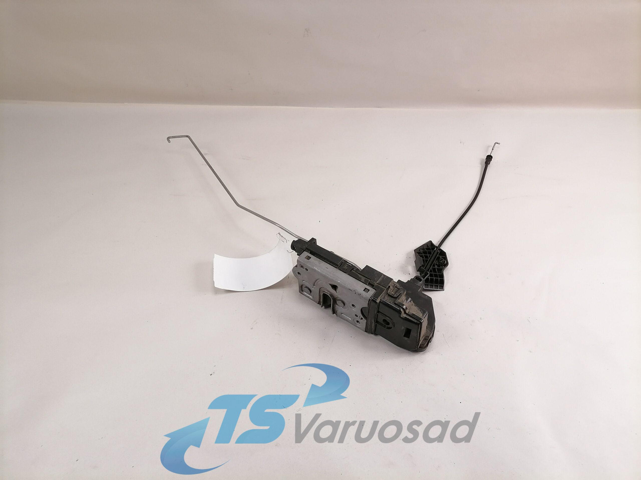 Volvo Door lock 84012028 - 车门及其零件 适用于 卡车:图1 Volvo Door lock 84012028 - 车门及其零件 适用于 卡车:图1