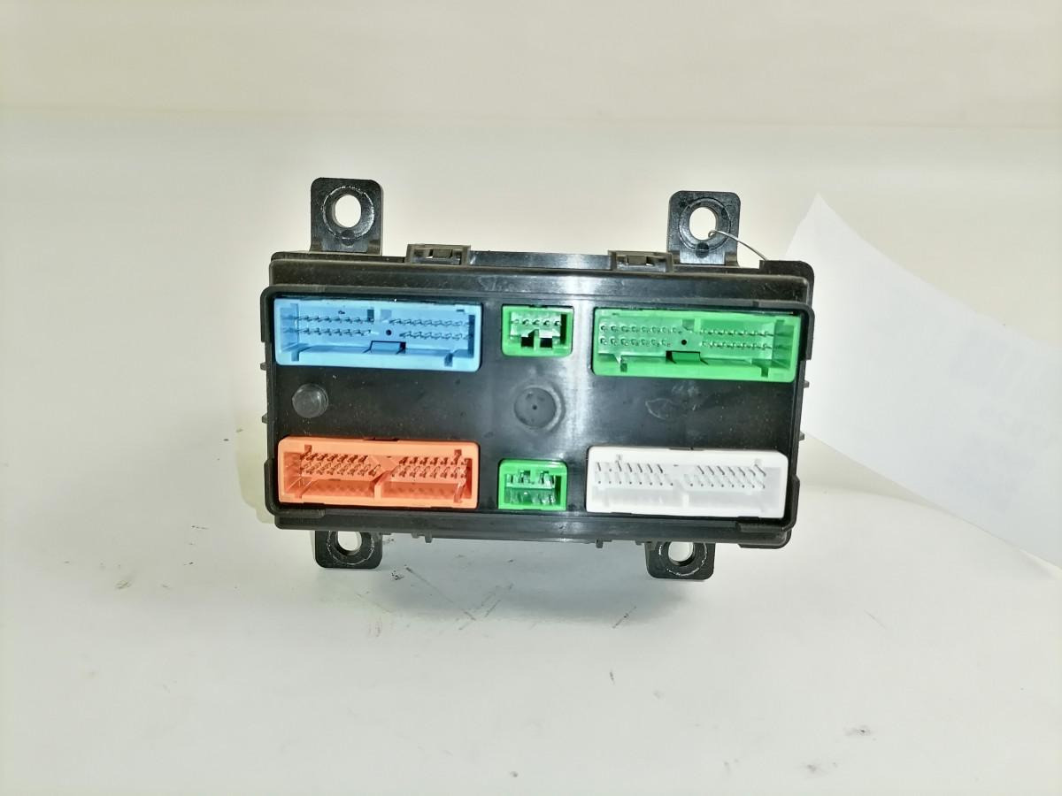 Volvo Ecu, VECU 21720464 - ECU 适用于 卡车:图3 Volvo Ecu, VECU 21720464 - ECU 适用于 卡车:图3