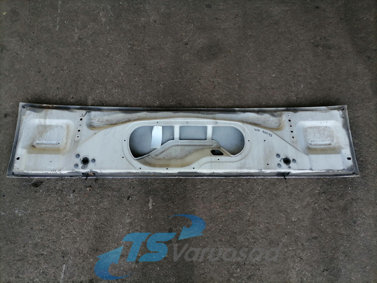 Volvo Grille panel 8191220 - 格栅 适用于 卡车:图2 Volvo Grille panel 8191220 - 格栅 适用于 卡车:图2