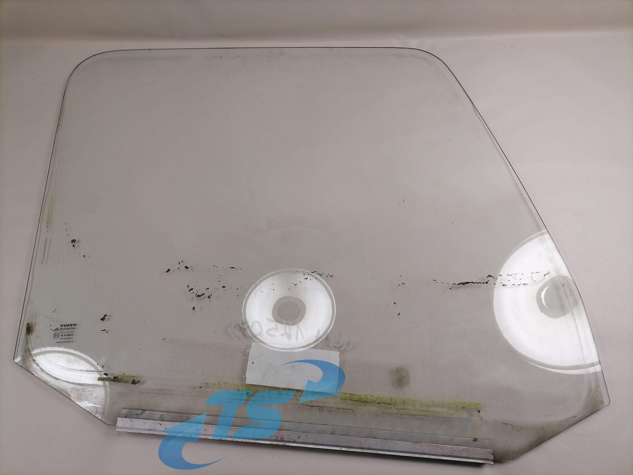 Volvo Küljeklaas, parem 8140913 - 车窗及其零件 适用于 卡车:图1 Volvo Küljeklaas, parem 8140913 - 车窗及其零件 适用于 卡车:图1