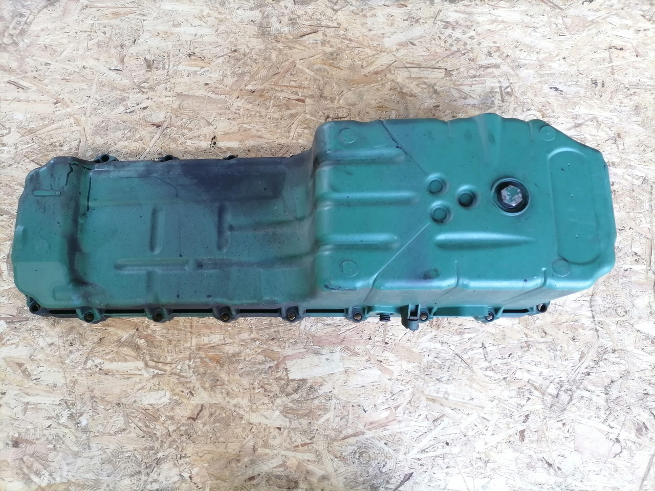 Volvo Oil sump 20493972 - 油底壳 适用于 卡车:图2 Volvo Oil sump 20493972 - 油底壳 适用于 卡车:图2