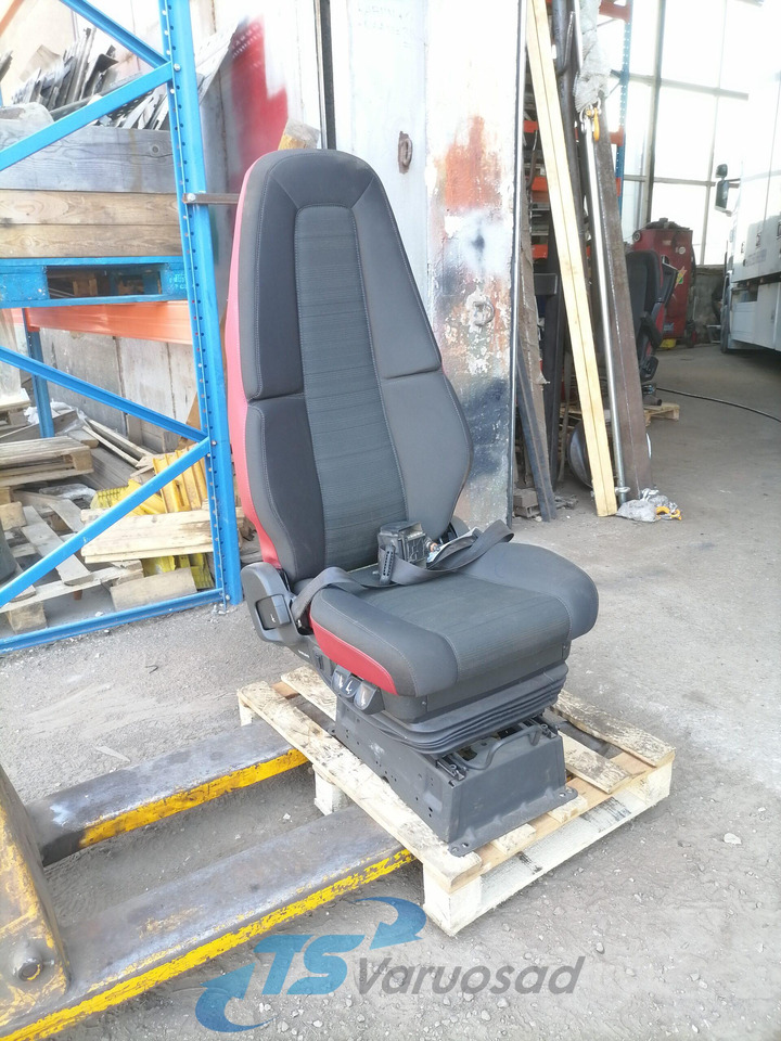 Volvo Passenger seat 82201647 - 座椅 适用于 卡车:图1 Volvo Passenger seat 82201647 - 座椅 适用于 卡车:图1