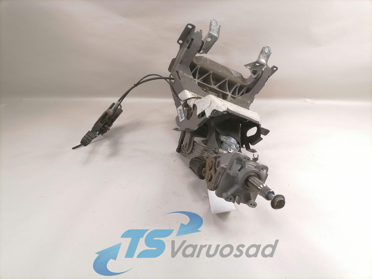 Volvo Roolisammas 84415390 - 转向柱 适用于 卡车:图1 Volvo Roolisammas 84415390 - 转向柱 适用于 卡车:图1