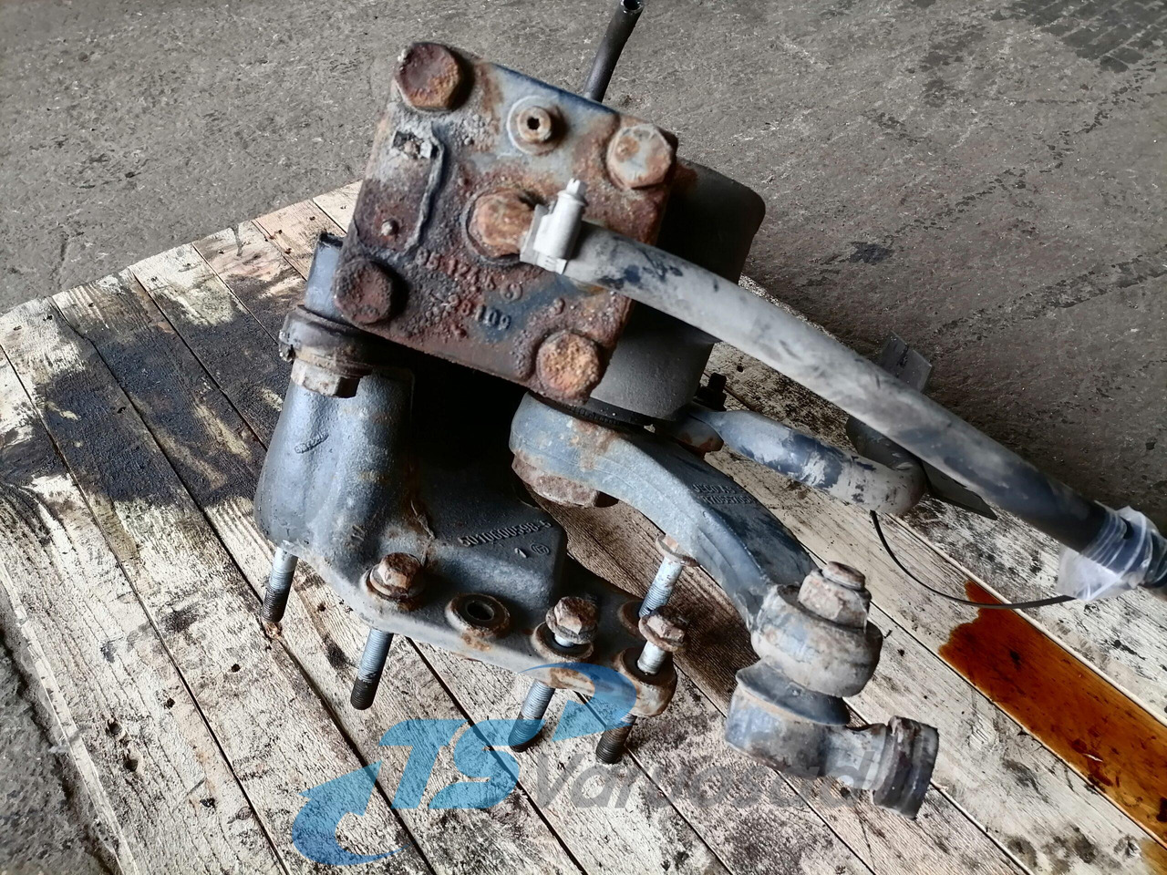 Volvo Steering box 20901108 - 转向装置 适用于 卡车:图3 Volvo Steering box 20901108 - 转向装置 适用于 卡车:图3