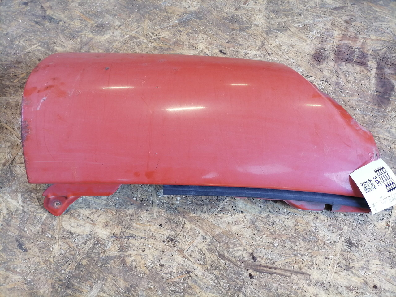 Volvo Volvo kabiini nurgapõsk, vasak 20379171 - 格栅 适用于 卡车:图2 Volvo Volvo kabiini nurgapõsk, vasak 20379171 - 格栅 适用于 卡车:图2