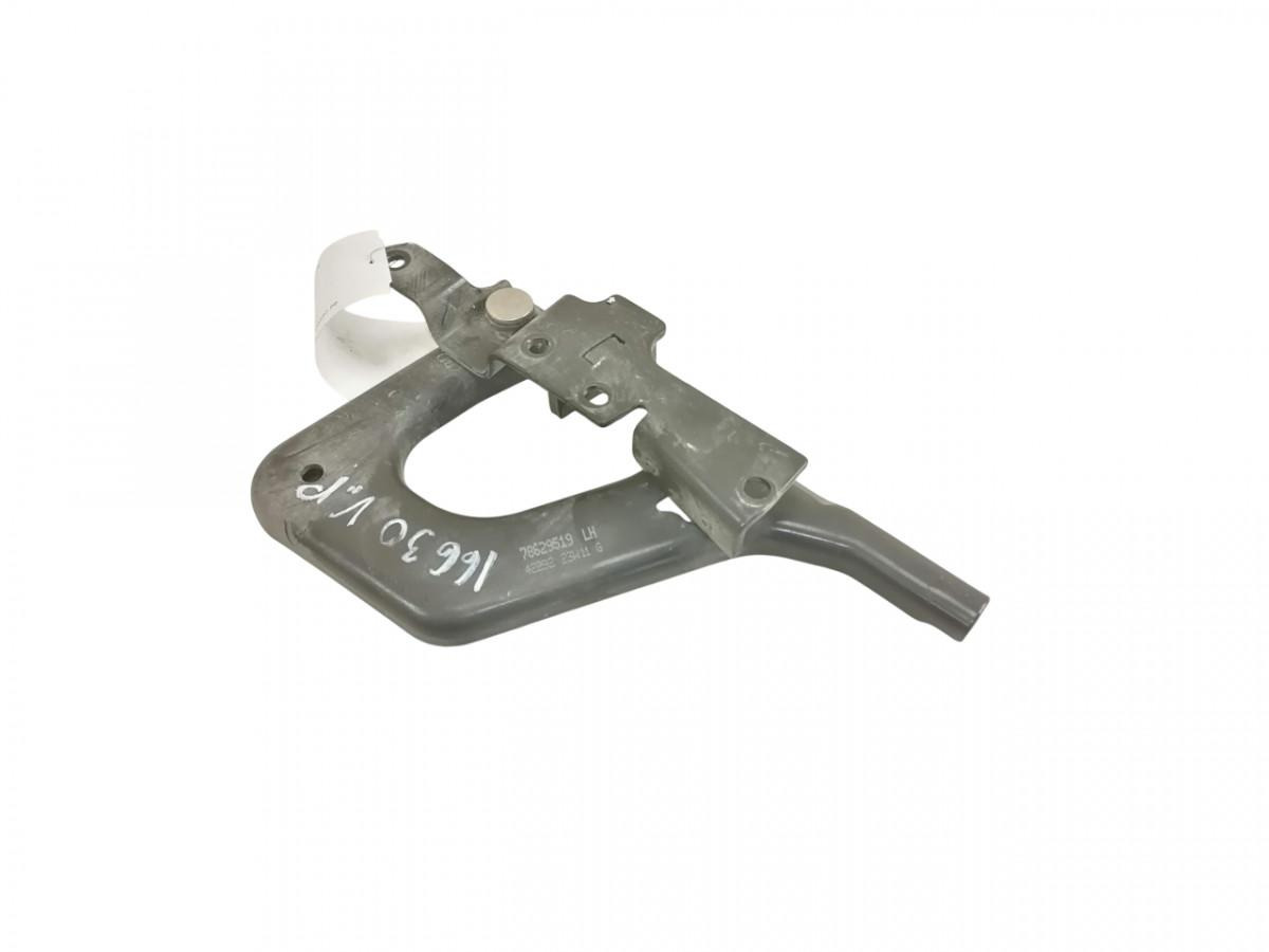 Volvo lower grille carrier hinge 78629519 - 格栅 适用于 卡车:图1 Volvo lower grille carrier hinge 78629519 - 格栅 适用于 卡车:图1