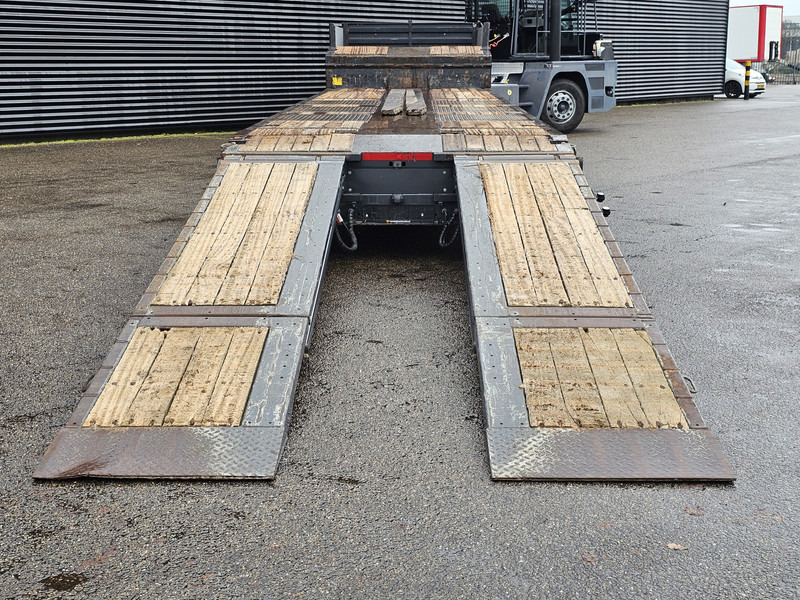 Kässbohrer LB3E / 3 AXLE / HYDRAULIC RAMP / LIFT AXLE - 低装载半拖车:图4 Kässbohrer LB3E / 3 AXLE / HYDRAULIC RAMP / LIFT AXLE - 低装载半拖车:图4