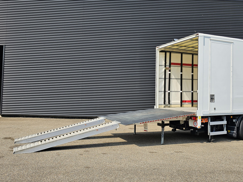 MAN TGM 26.320 / 6x2-4 / LBW / 6000kg TAIL LIFT - 厢式卡车:图4 MAN TGM 26.320 / 6x2-4 / LBW / 6000kg TAIL LIFT - 厢式卡车:图4