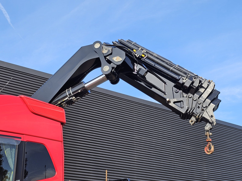Volvo FH 16.650 8x4 / HIAB 105 t/m CRANE / KRAN - 栏板式/ 平板卡车, 起重车:图4 Volvo FH 16.650 8x4 / HIAB 105 t/m CRANE / KRAN - 栏板式/ 平板卡车, 起重车:图4