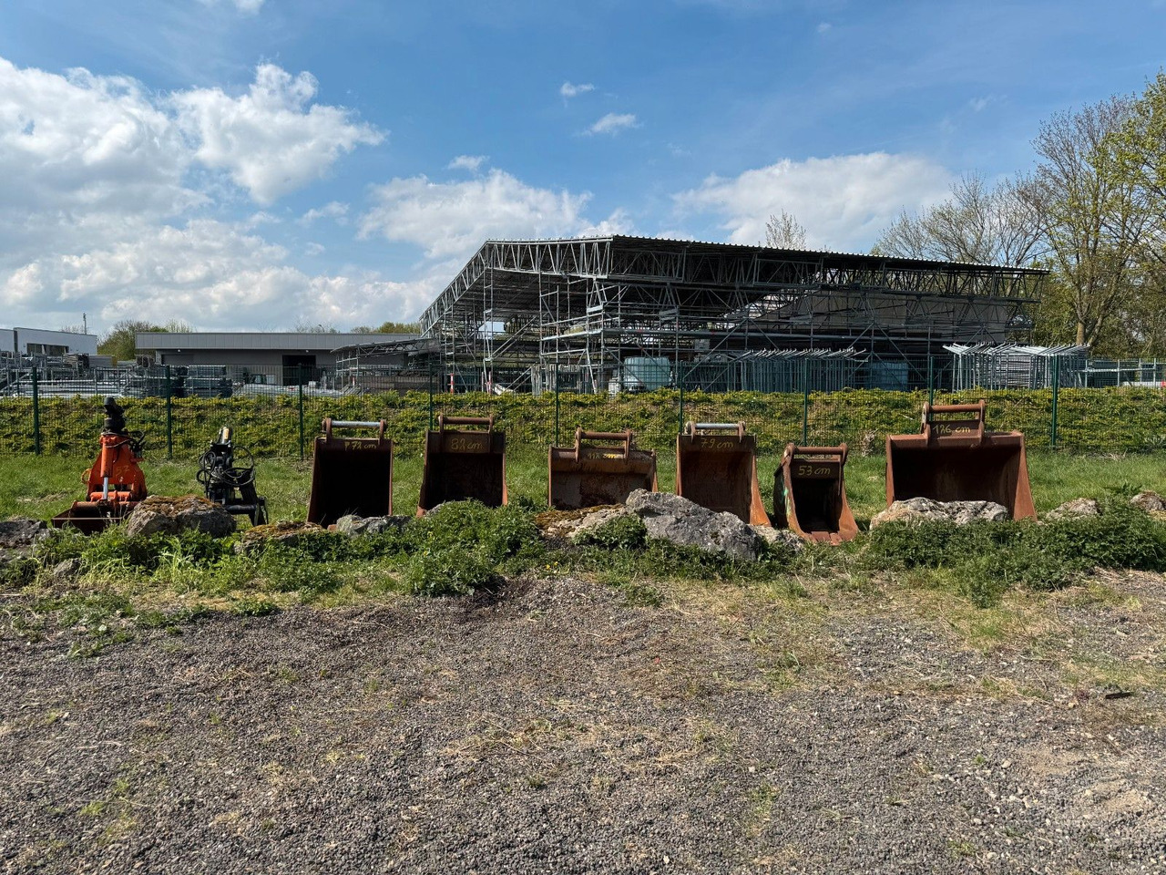 Baggerschaufeln & Greiffer LKW ab 1000 € netto - 轮式挖掘机:图2 Baggerschaufeln & Greiffer LKW ab 1000 € netto - 轮式挖掘机:图2