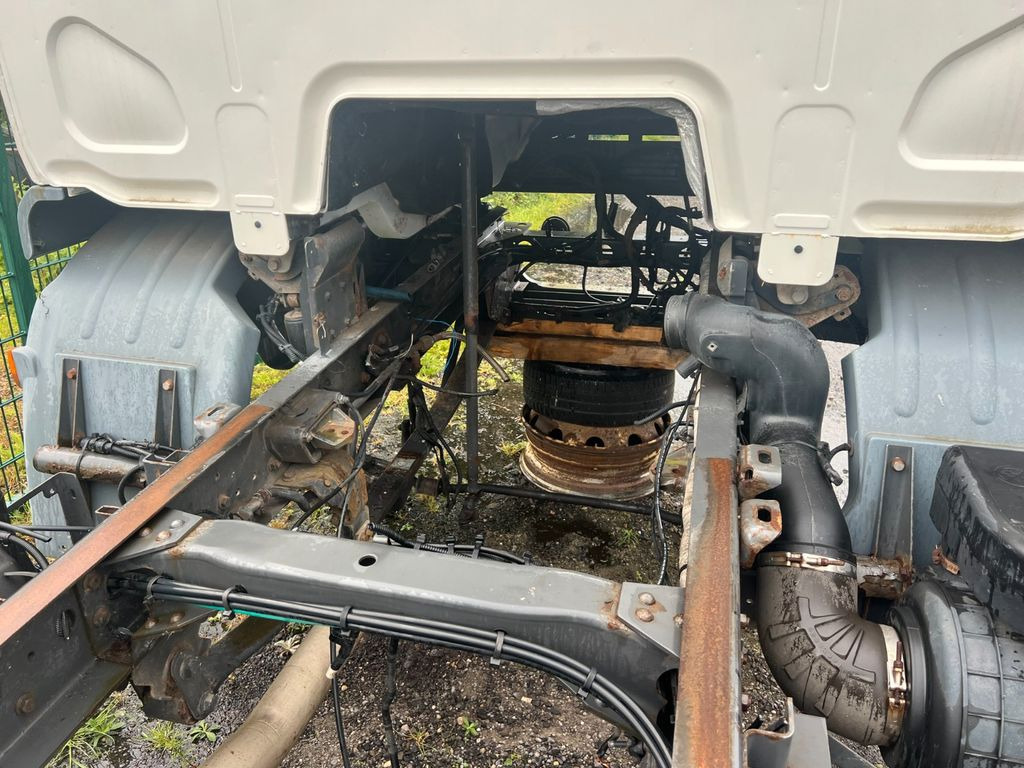 DAF LF 45.220 12 to. for PARTS no engine no gearbox! DAF LF 45.220 12 to. for PARTS no engine no gearbox! - 侧帘卡车:图3 DAF LF 45.220 12 to. for PARTS no engine no gearbox! DAF LF 45.220 12 to. for PARTS no engine no gearbox! - 侧帘卡车:图3