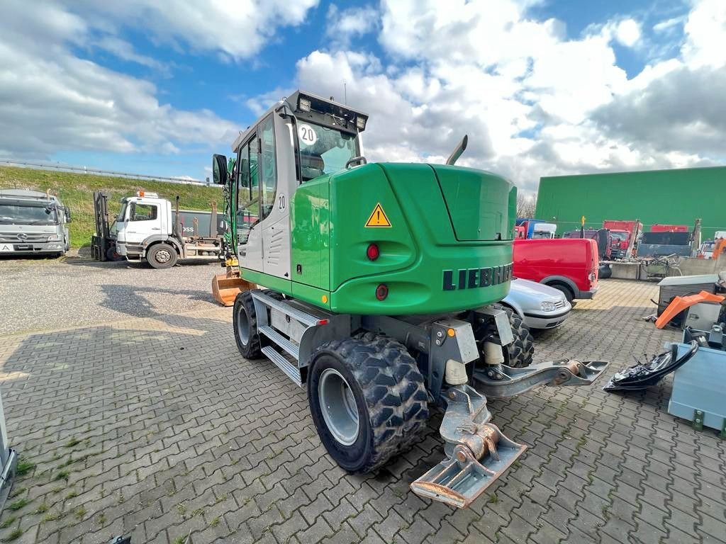 Liebherr A 912 Compact 3X Löffel 3 X Buckets Liebherr A 912 Compact guter Zustand - 轮式挖掘机:图4 Liebherr A 912 Compact 3X Löffel 3 X Buckets Liebherr A 912 Compact guter Zustand - 轮式挖掘机:图4