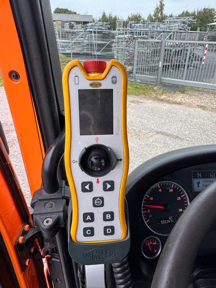 MAN 26.40 6X2 Meiller RK 20.70 mit Funk - 吊钩升降车:图4 MAN 26.40 6X2 Meiller RK 20.70 mit Funk - 吊钩升降车:图4