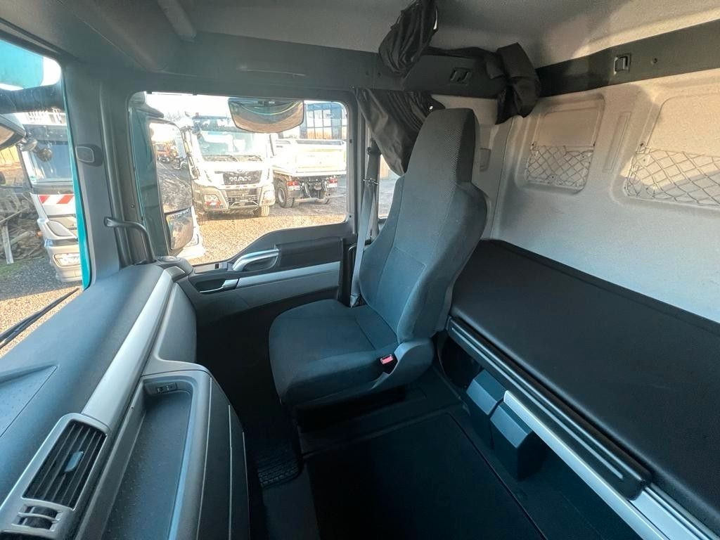 MAN 26.400 6x2 BDF | AC | Navi | Tip Top Zustand! MAN 26.400 6x2 BDF | AC | Navi | Tip Top Zustand! - 集装箱运输车/ 可拆卸车身的卡车:图5 MAN 26.400 6x2 BDF | AC | Navi | Tip Top Zustand! MAN 26.400 6x2 BDF | AC | Navi | Tip Top Zustand! - 集装箱运输车/ 可拆卸车身的卡车:图5